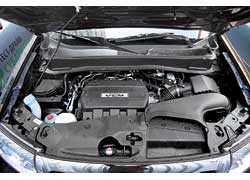 Особенность мотора Honda: система VCM в пробках или на трассе отключает до половины цилиндров.
